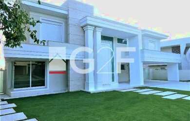 Imagem: A casa em condomínio possui 4 Dormitórios, 5 Banheiros, 5