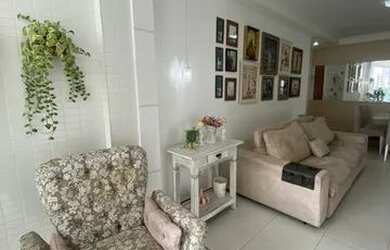 Imagem: O apartamento possui 2 Dormitórios, 2 Banheiros, 2 Vagas na