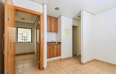 Imagem: O depósito possui 1 Vaga na garagem e 52m² de Área e está