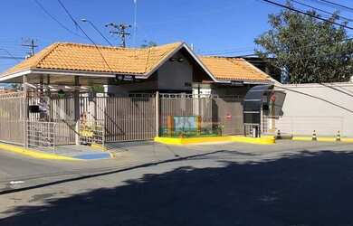 Imagem: A casa em condomínio possui 3 Dormitórios, 3 Banheiros, 3