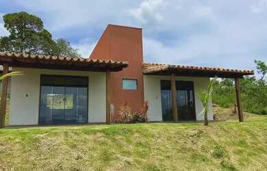 Imagem: O depósito possui 5 Vagas na garagem, 1.000m² de Área e