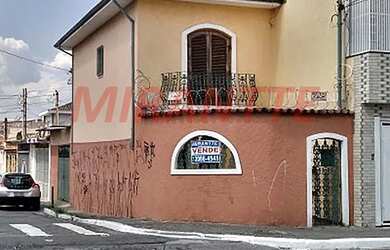 Imagem: A casa possui 2 Dormitórios, 2 Banheiros, 1 Vaga na garagem
