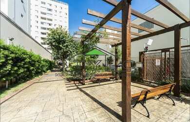 Imagem: O apartamento possui 4 Dormitórios, 1 Banheiro, 2 Vagas na