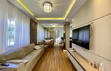 Imagem 1: MARAVILHOSA CASA COM FINO ACABAMENTO, REPLETO EM ARMÁRIOS PLANEJADOS,...