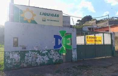 Imagem: A casa possui 1 Dormitório, 2 Banheiros, 5 Vagas na garagem