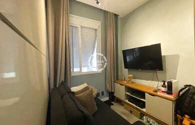 Imagem: O apartamento possui 1 Dormitório, 1 Banheiro, 1 Vaga na garagem