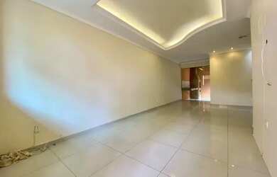 Imagem 4: Casa de 3 quartos com suíte e closet no bairro Cabral