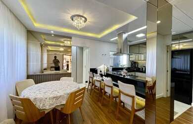 Imagem 3: MARAVILHOSA CASA COM FINO ACABAMENTO, REPLETO EM ARMÁRIOS PLANEJADOS,...