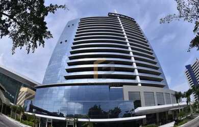 Imagem: O depósito possui 1 Vaga na garagem e 72m² de Área e está