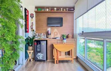 Imagem: O apartamento possui 3 Dormitórios, 2 Banheiros, 1 Vaga na