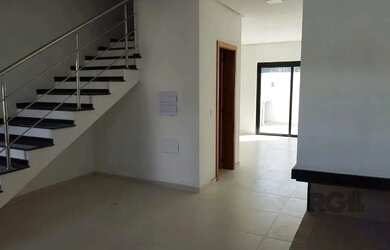 Imagem 4: Casa em Hípica. Churrasqueira, Lareira, 1 Vaga na garageme3 Dormitórios