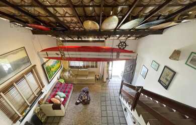 Imagem: A casa possui 4 Dormitórios, 4 Banheiros, 2 Vagas na garagem