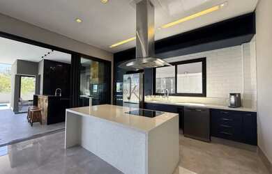 Imagem 11: Imóvel para aluguel possui 465 metros quadrados com 4 quartos