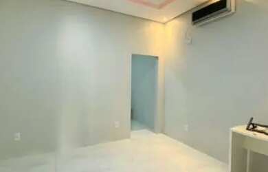 Imagem 3: VENDO CASA NOVA 1303 SUL. Guarda roupa, 300m² de Área, 2 Vagas na garageme2...