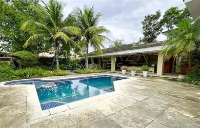 Imagem 2: CASA À VENDA NA BARRA DA TIJUCA CONDOMÍNIO NOVO LEBLON