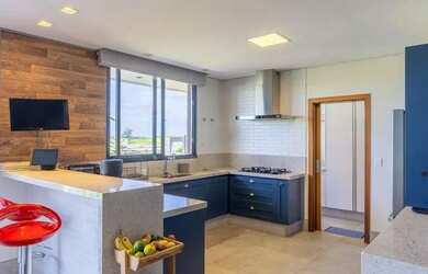 Imagem 9: Imóvel para aluguel e venda possui 403 metros quadrados com 4 quartos