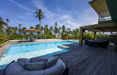 Imagem: A casa em condomínio possui 5 Dormitórios, 2 Banheiros, 4