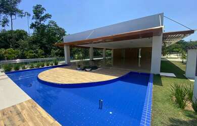 Imagem: O terreno possui 250m² de Área e está localizado em Ponta