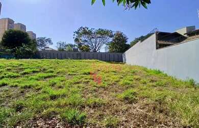 Imagem: O terreno possui 1.000m² de Área e está localizado em Jardim