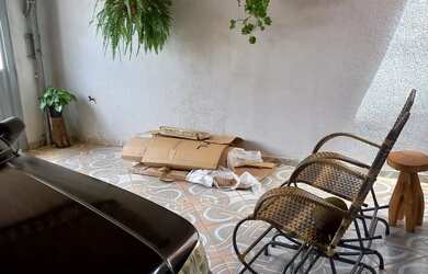 Imagem: A casa em condomínio possui 2 Dormitórios, 1 Banheiro, 2 Vagas