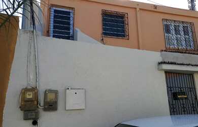 Imagem: A casa possui 3 Dormitórios, 3 Banheiros, 1 Vaga na garagem