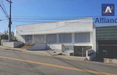 Imagem: O depósito possui 4 Vagas na garagem, 114m² de Área e está