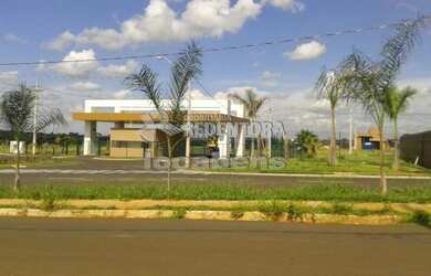 Imagem: A casa em condomínio possui 3 Dormitórios, 2 Banheiros, 2