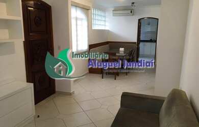 Imagem: A casa possui 3 Dormitórios, 2 Banheiros, 3 Vagas na garagem