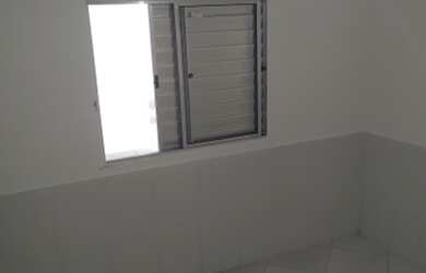 Imagem 10: Quarto e Cozinha. Ao lado da Avenida. Aceita Depósito