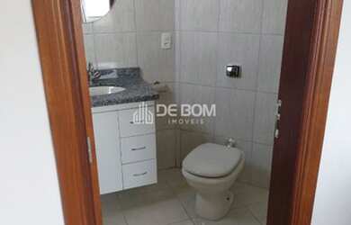 Imagem: O apartamento possui 3 Dormitórios, 2 Banheiros, 2 Vagas na