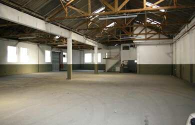 Imagem: O depósito possui 1.230m² de Área e está localizado em