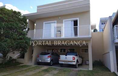 Imagem: A casa possui 3 Dormitórios, 5 Banheiros, 2 Vagas na garagem