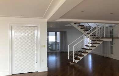 Imagem: O apartamento na cobertura possui 4 Dormitórios, 5 Banheiros