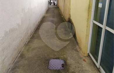 Imagem 4: Terreno com 560 m². 556m² de Área, 5 Vagas na garageme5 Dormitórios