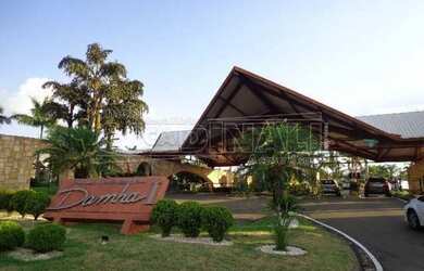 Imagem: A casa em condomínio possui 4 Dormitórios, 1 Banheiro, 4 Vagas