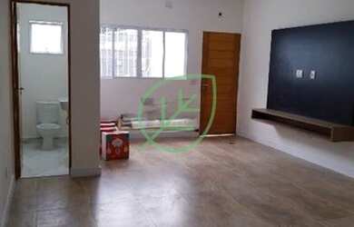 Imagem: A casa possui 2 Dormitórios, 3 Banheiros, 1 Vaga na garagem