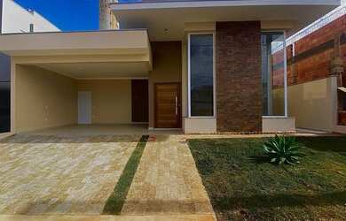 Imagem: A casa possui 3 Dormitórios, 2 Banheiros, 120m² de Área e