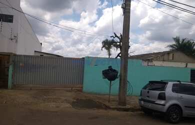 Imagem: O terreno possui 1.000m² de Área e está localizado em Parque