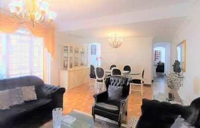 Imagem 4: Casa à venda, 250m² com 4 dormitórios sendo 1 suíte, 4 banheiros,...