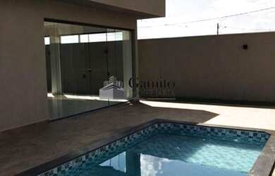 Imagem: A casa em condomínio possui 3 Dormitórios, 2 Banheiros, 2