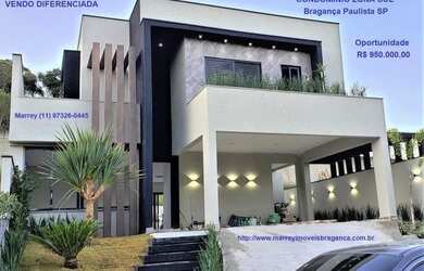 Imagem: A casa possui 3 Dormitórios, 3 Banheiros, 2 Vagas na garagem