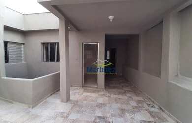 Imagem: A casa possui 2 Dormitórios, 1 Banheiro, 55m² de Área e