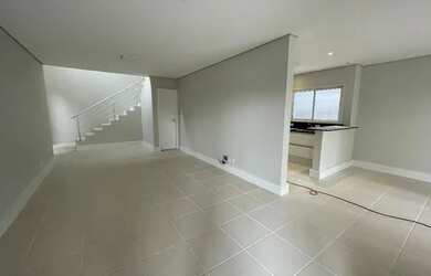 Imagem 7: SOBRADO com 3 SUITES, PISCINA para LOCAÇÃO em CONDOMÍNIO FECHADO por...