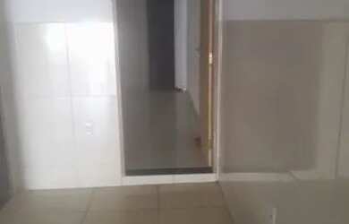 Imagem: A casa possui 1 Dormitório e 1 Banheiro e está localizado