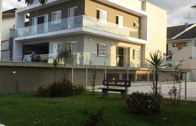 Imagem: A casa em condomínio possui 3 Dormitórios, 5 Banheiros, 5