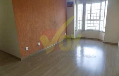 Imagem: O apartamento possui 3 Dormitórios, 1 Banheiro, 1 Vaga na garagem