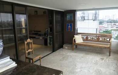 Imagem: O apartamento possui 4 Dormitórios, 5 Banheiros, 3 Vagas na