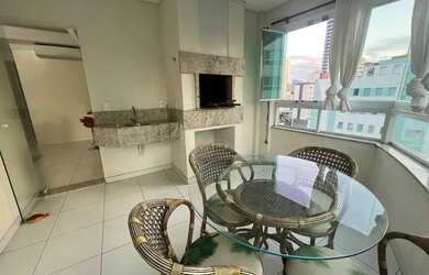 Imagem: O apartamento possui 3 Dormitórios, 2 Banheiros, 2 Vagas na