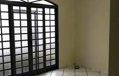 Imagem: A casa possui 2 Dormitórios, 1 Banheiro, 80m² de Área e