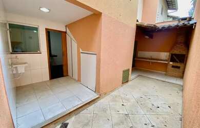 Imagem 15: Casa de 3 quartos com suíte e closet no bairro Cabral